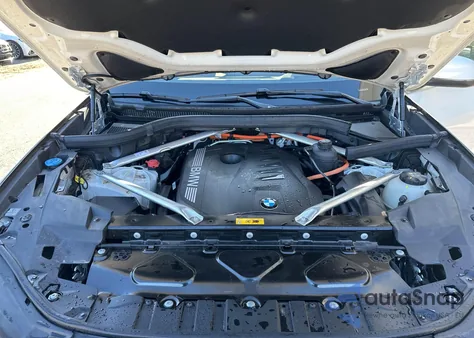 2025 BMW X5 Phev xDrive50E z USA, uszkodzony, nr VIN 5UX43EU09S9Y05668